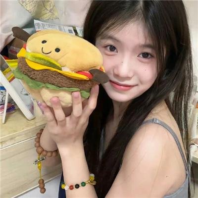 红白黑黄第七季封面